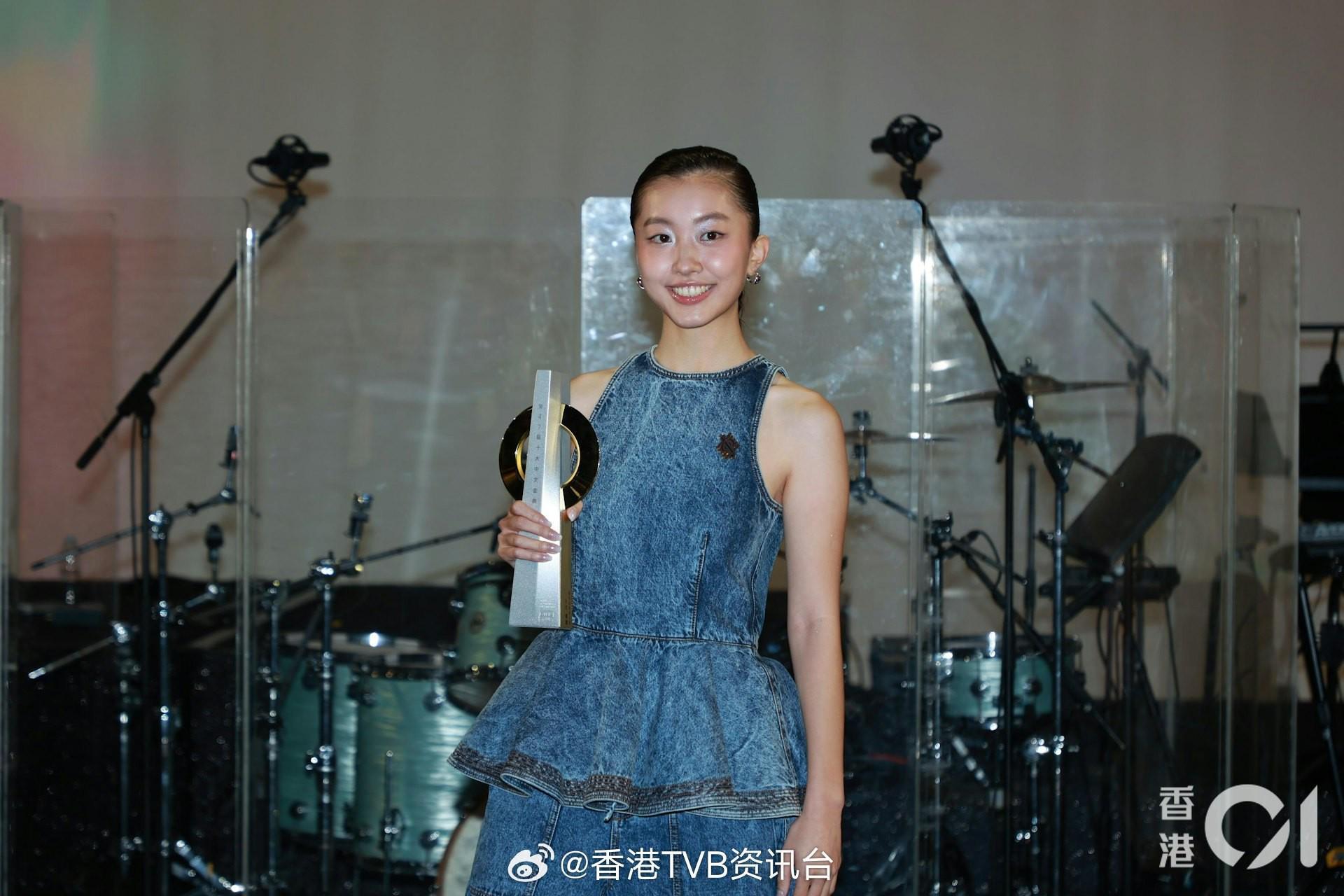 kaiyun-陈奕迅女儿陈康堤承认与香港网球一哥黄泽林恋爱：是家人介绍的